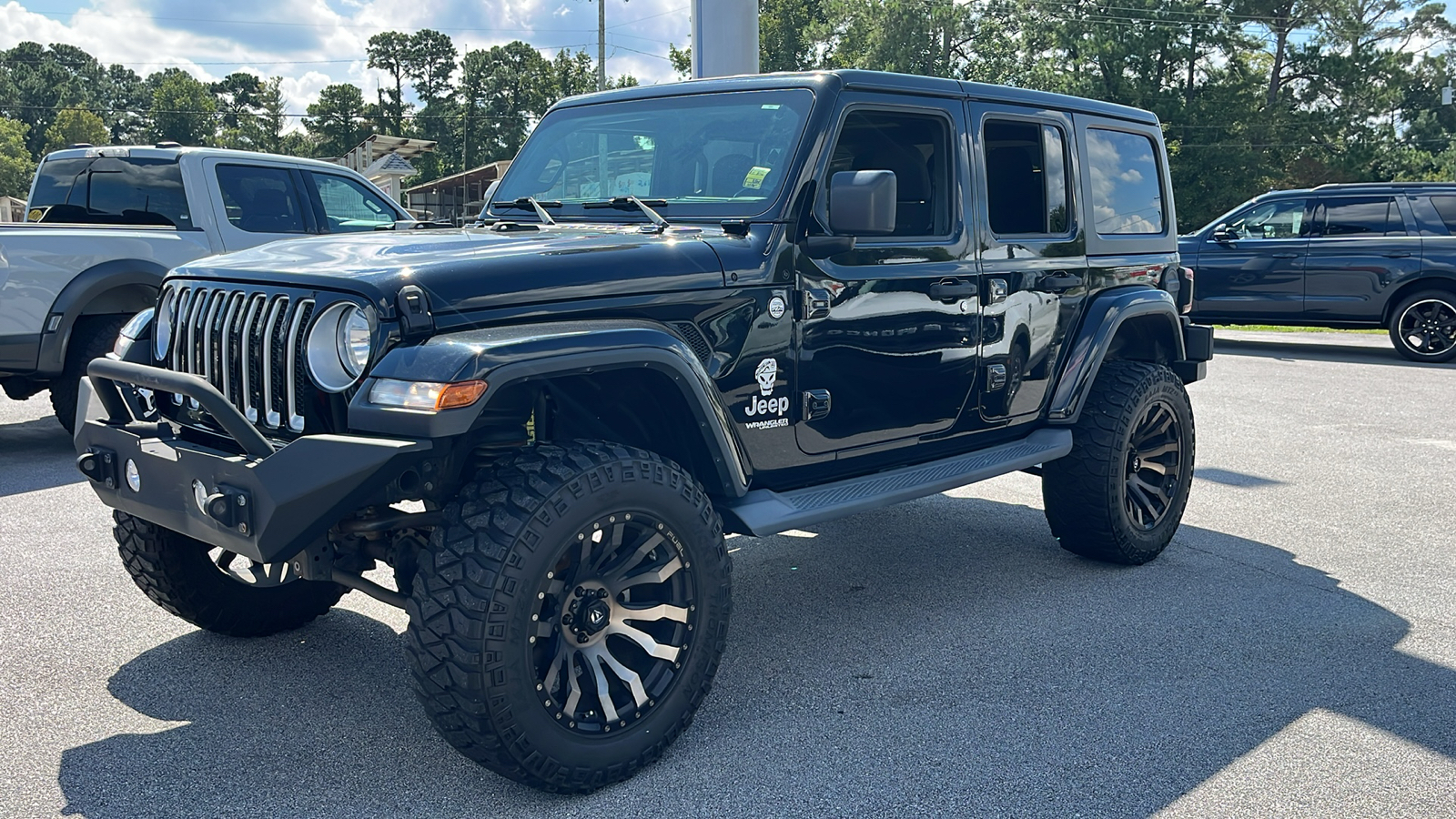 2019 Jeep Wrangler Unlimited Sahara 3