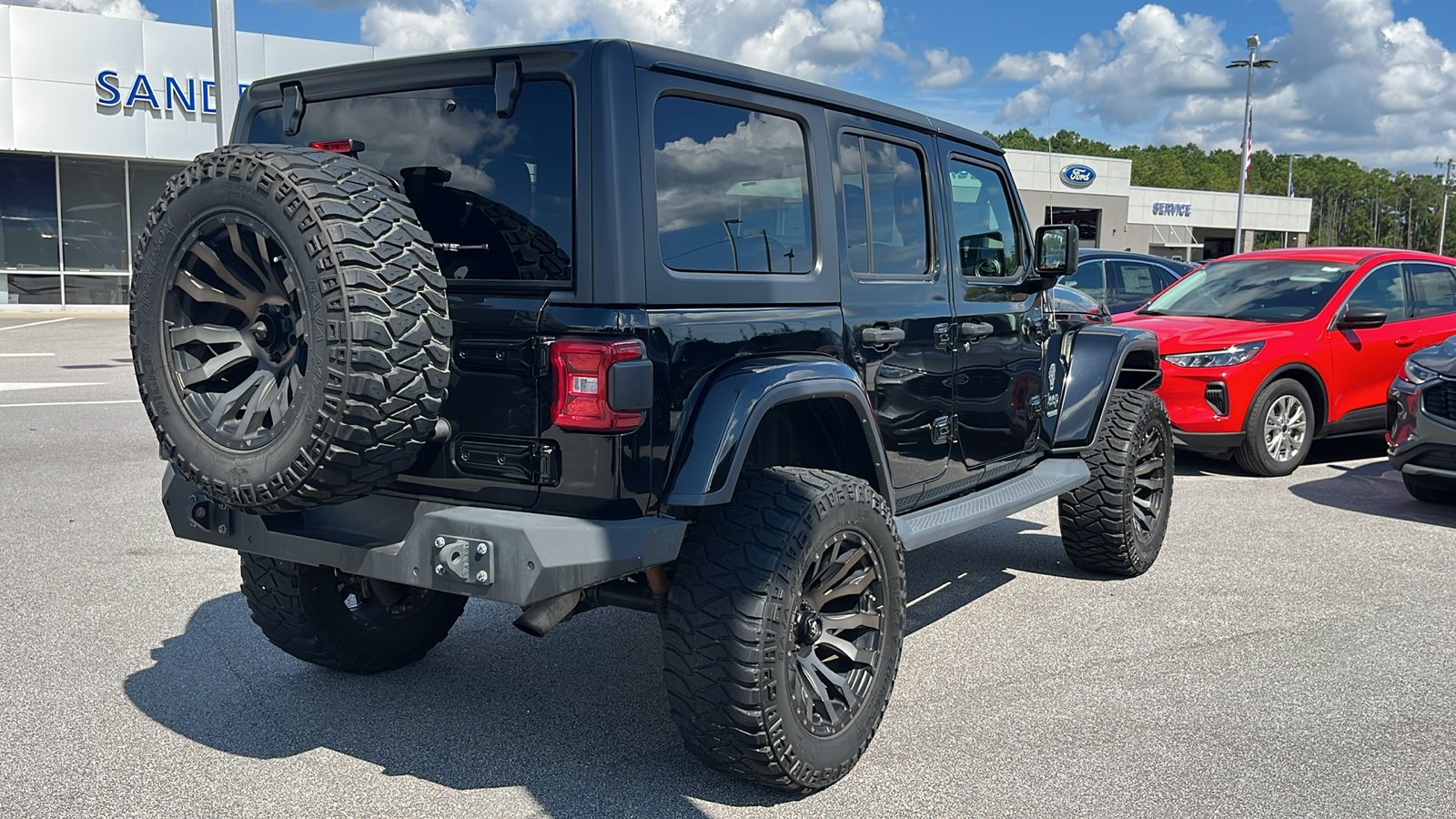 2019 Jeep Wrangler Unlimited Sahara 23