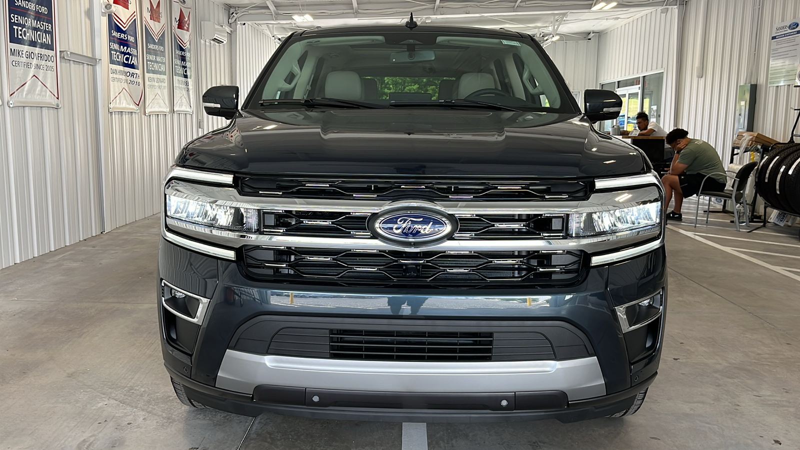 2024 Ford Expedition Limited 2