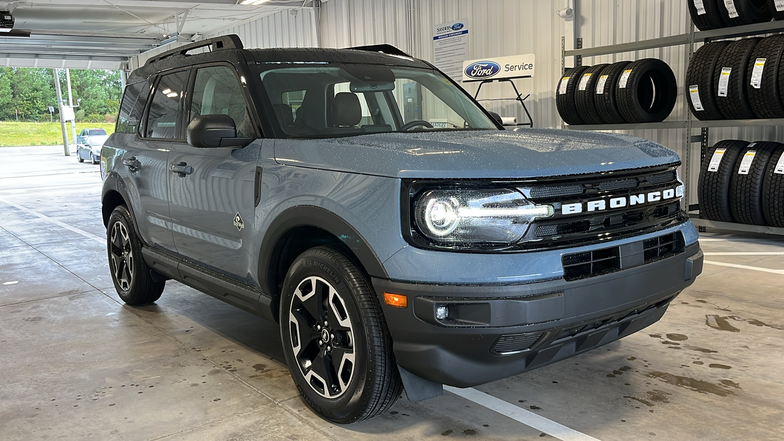 2024 Ford Bronco Sport Outer Banks 1