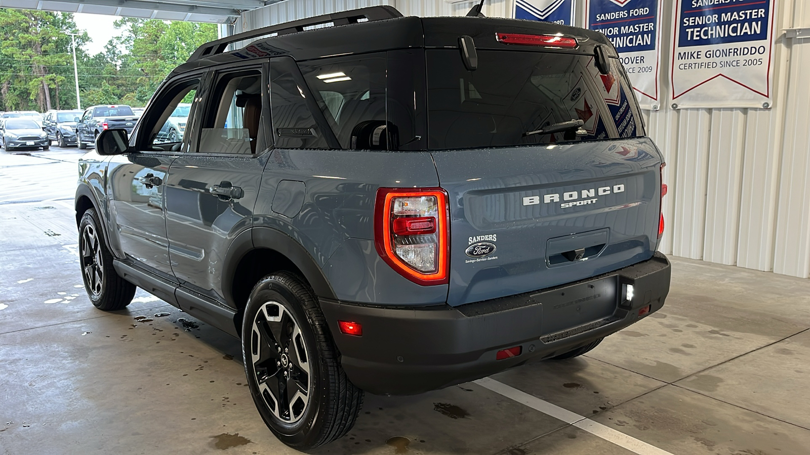 2024 Ford Bronco Sport Outer Banks 23