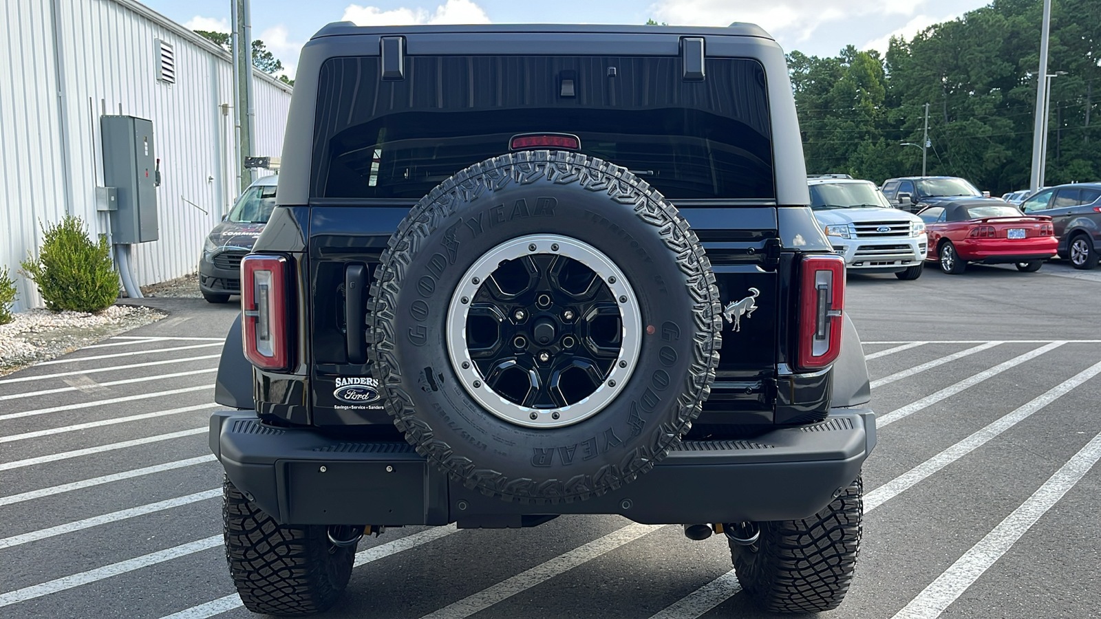 2024 Ford Bronco Badlands 25