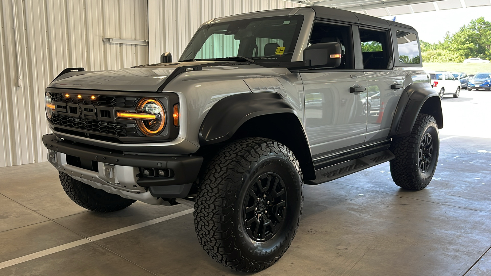 2023 Ford Bronco Raptor 1