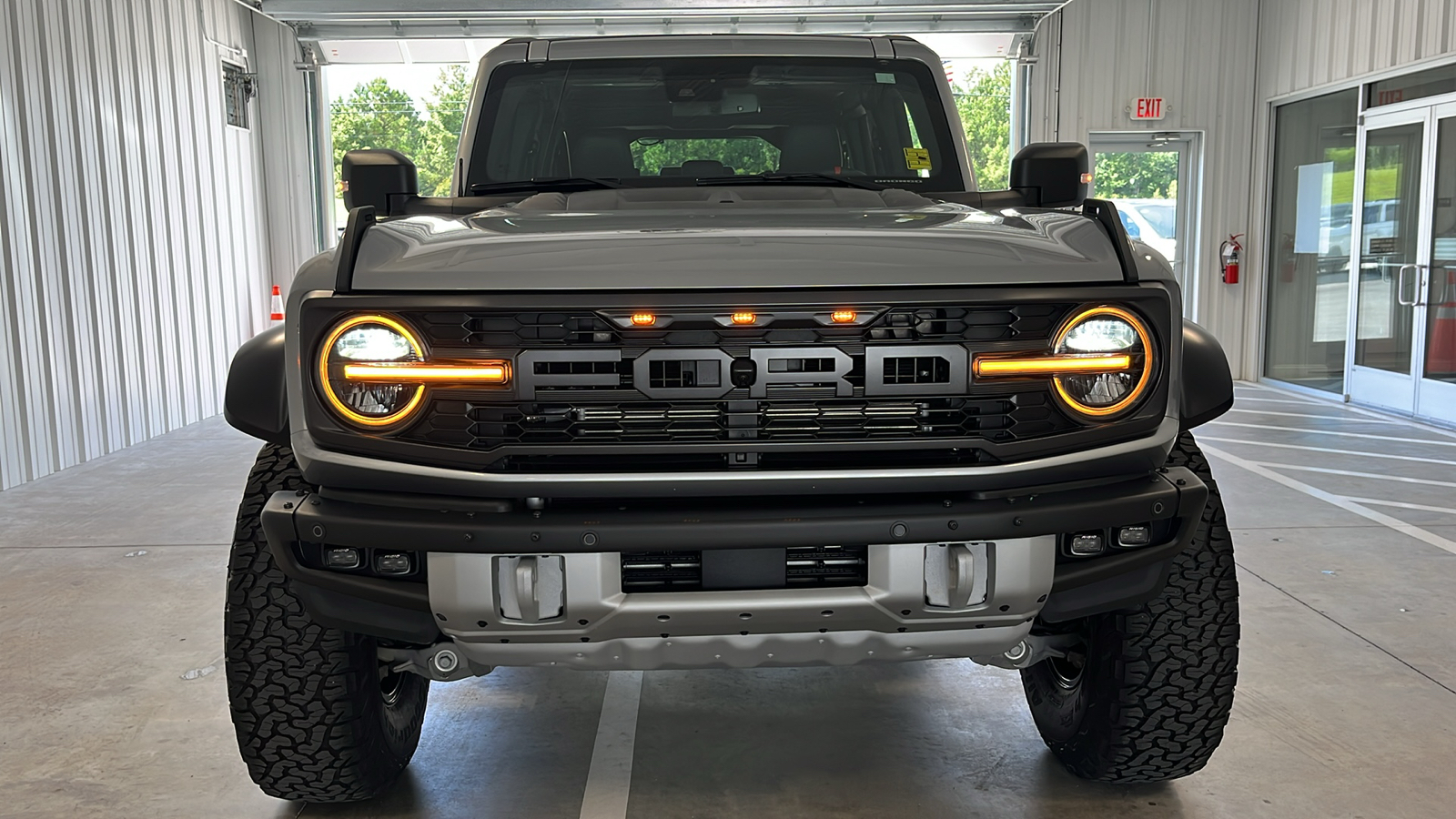 2023 Ford Bronco Raptor 2