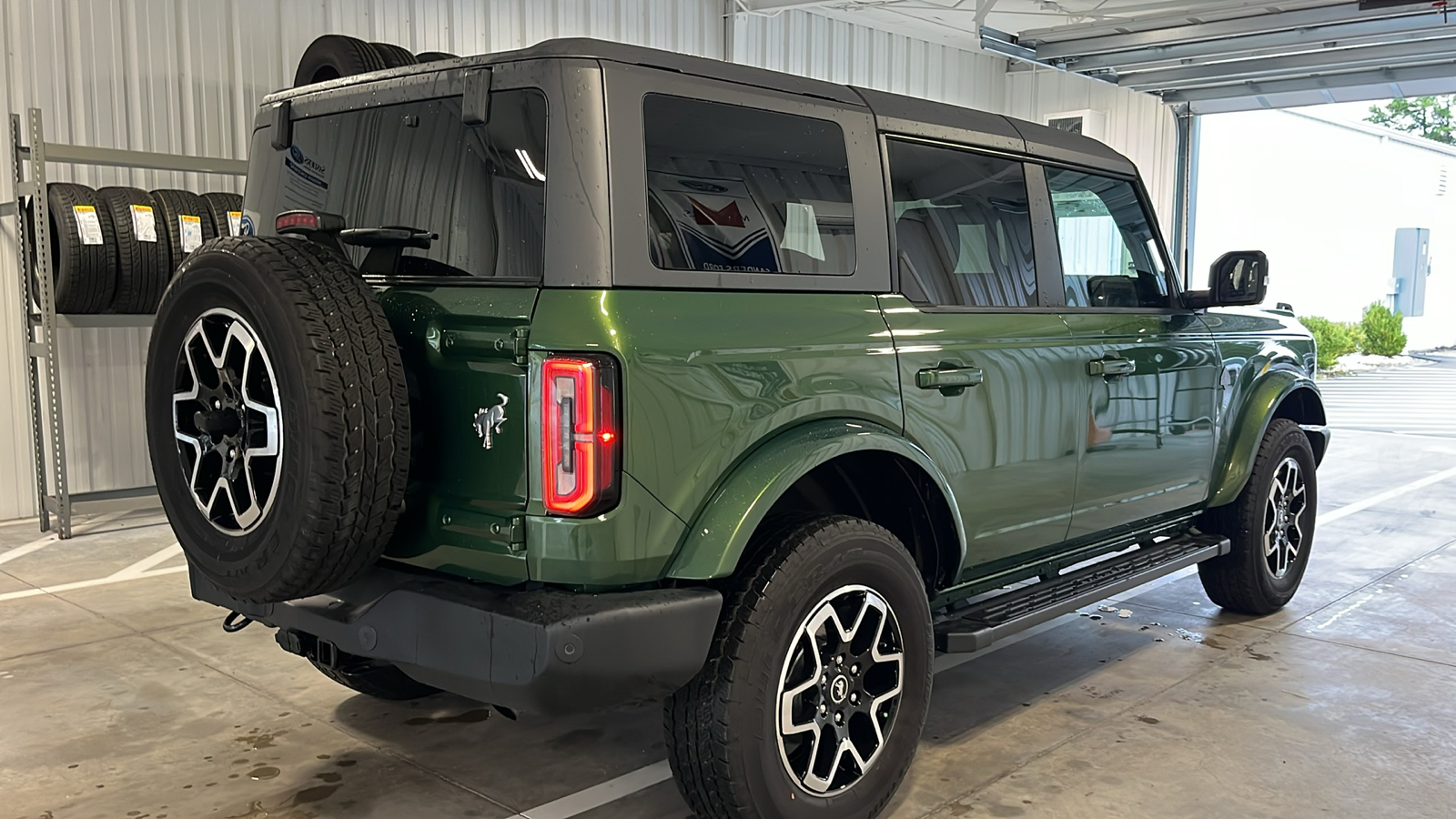 2023 Ford Bronco  26