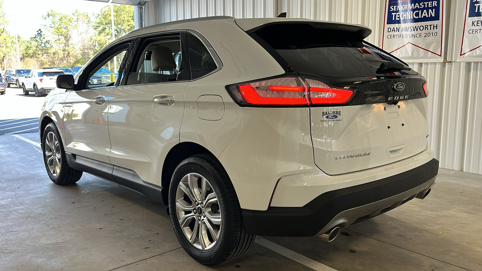 2024 Ford Edge Titanium 23