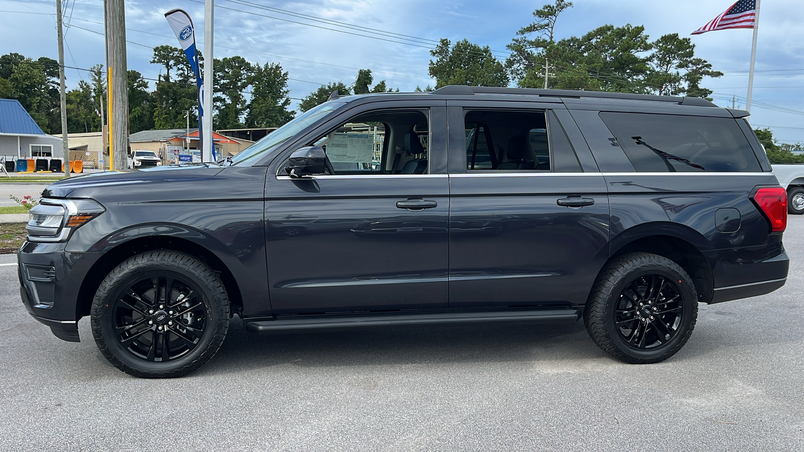 2024 Ford Expedition Max XLT 4