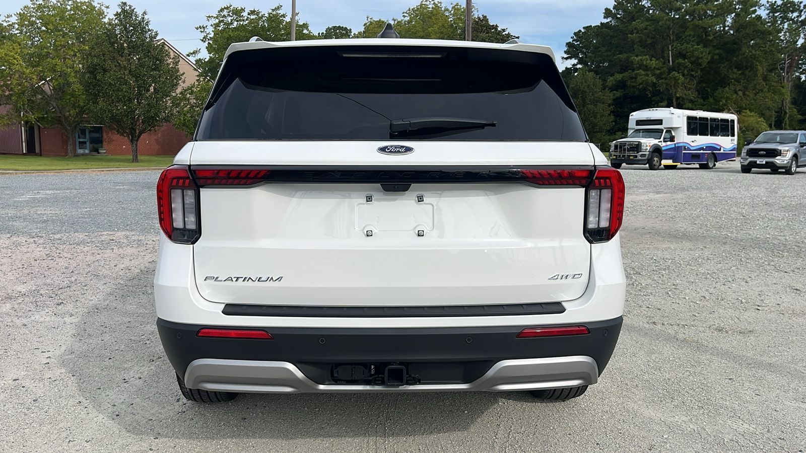 2025 Ford Explorer Platinum 25