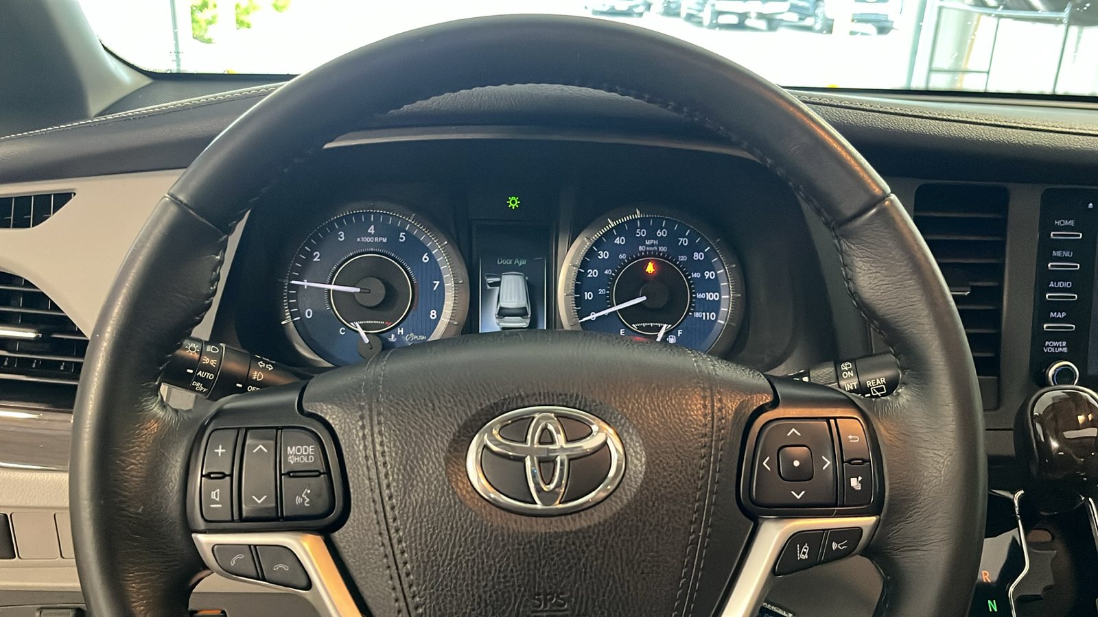 2019 Toyota Sienna  13