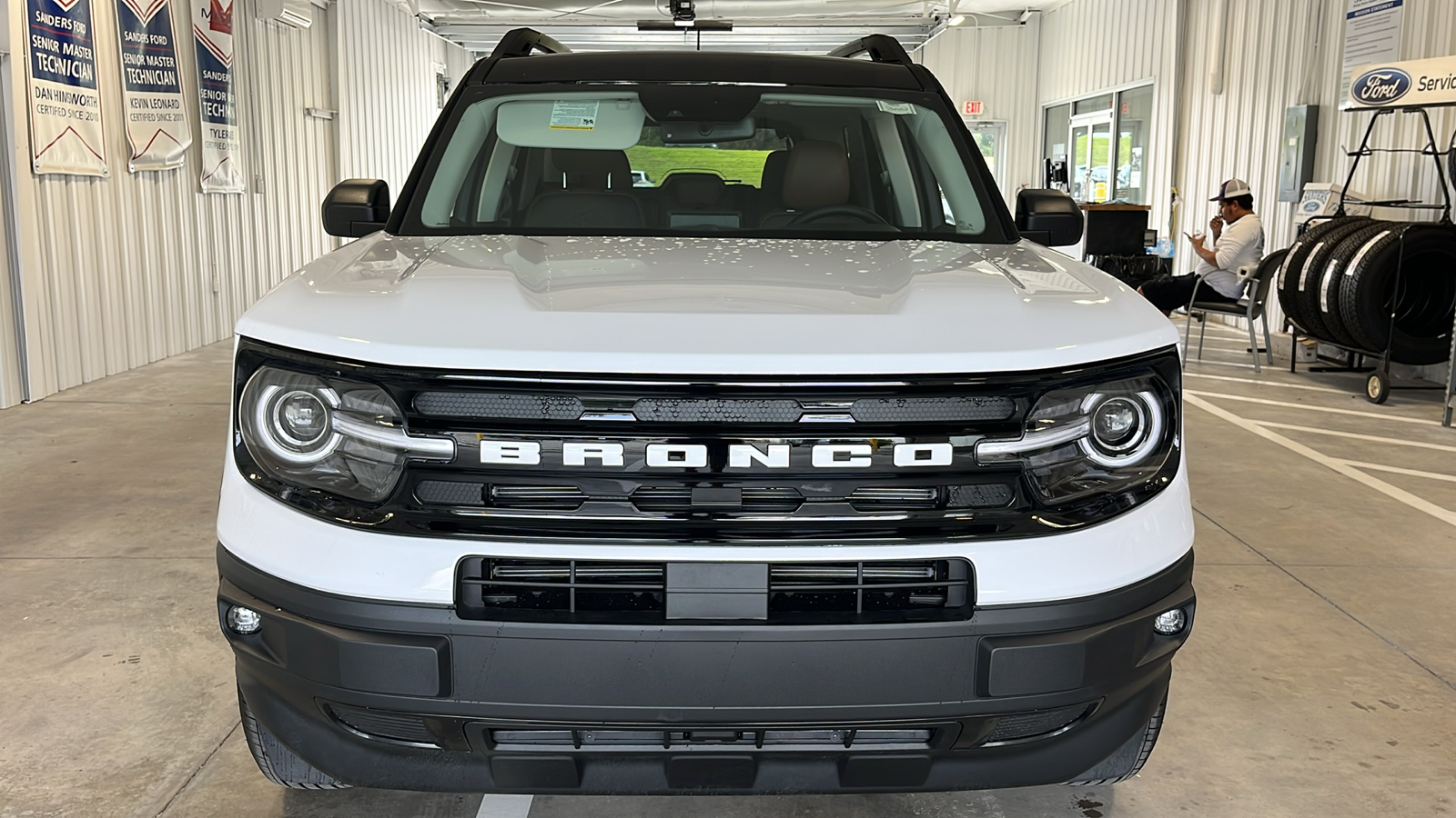 2024 Ford Bronco Sport Outer Banks 2