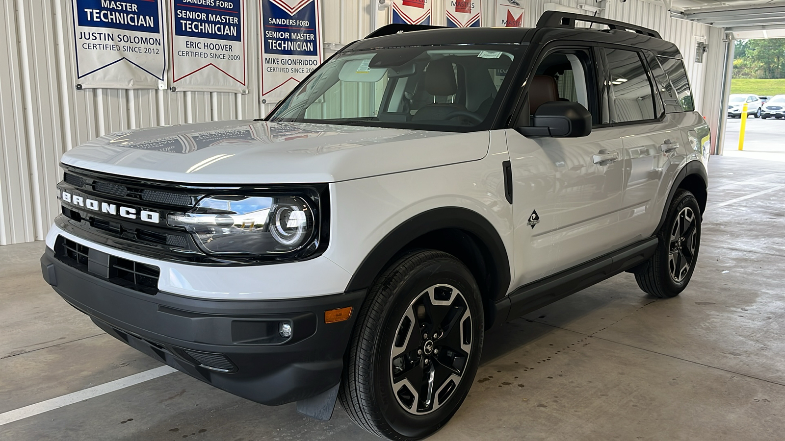 2024 Ford Bronco Sport Outer Banks 3