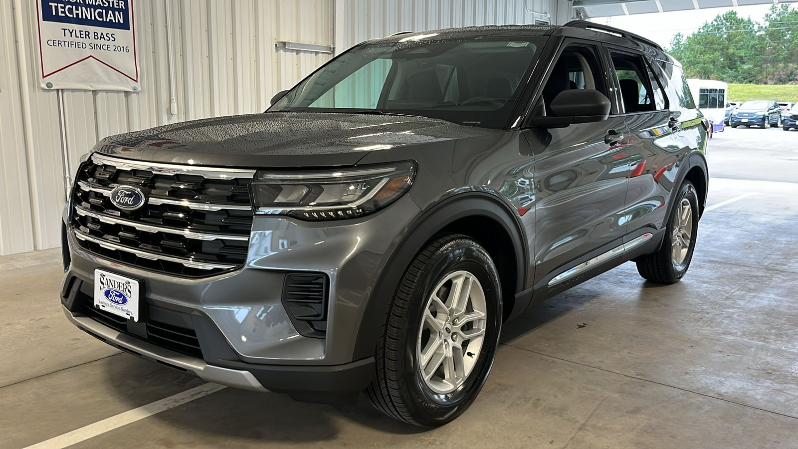 2025 Ford Explorer Active 3