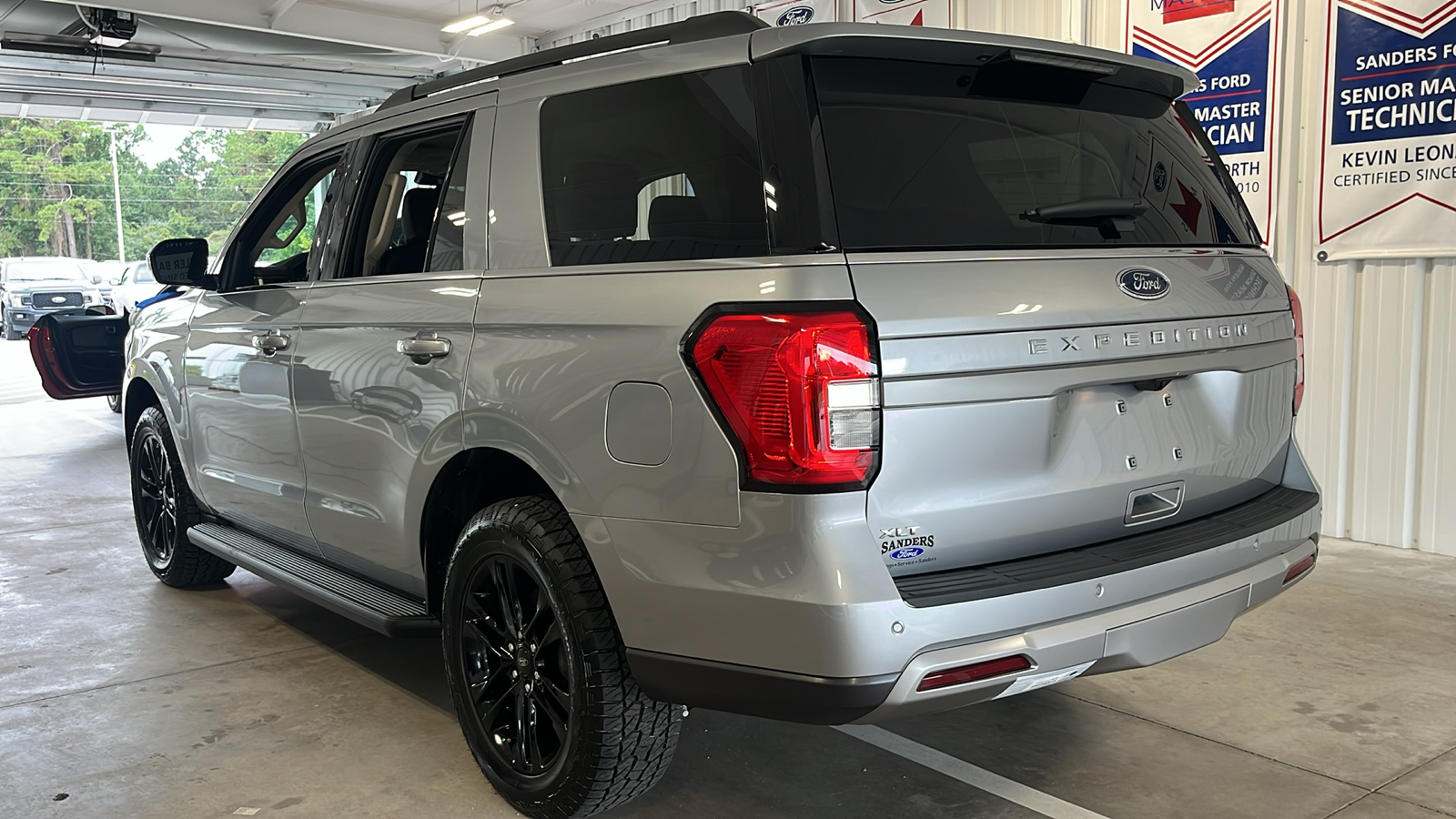 2024 Ford Expedition XLT 22