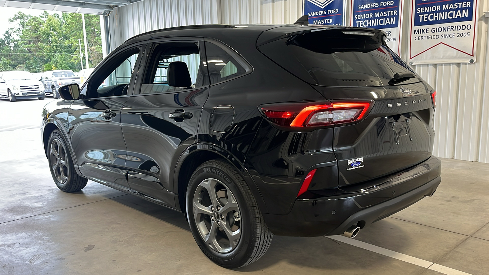 2024 Ford Escape ST-Line 21