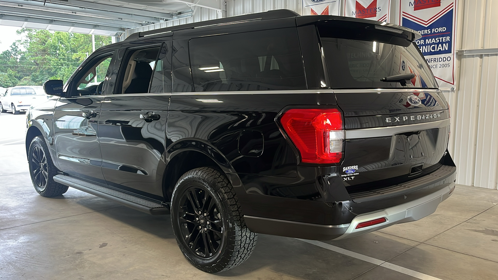 2024 Ford Expedition Max XLT 23