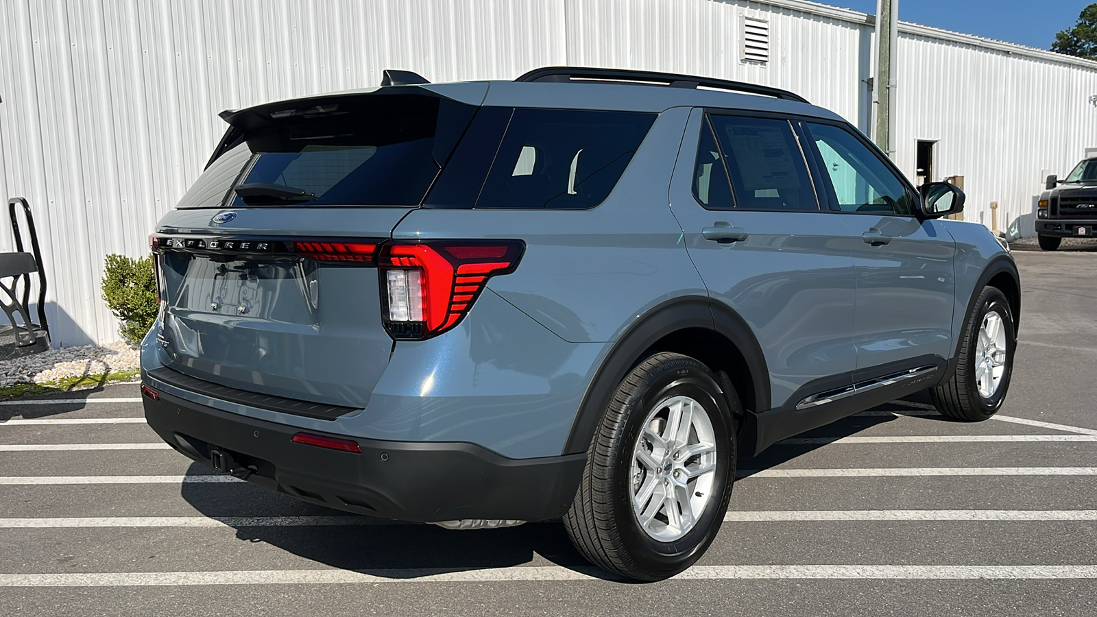 2025 Ford Explorer Active 27