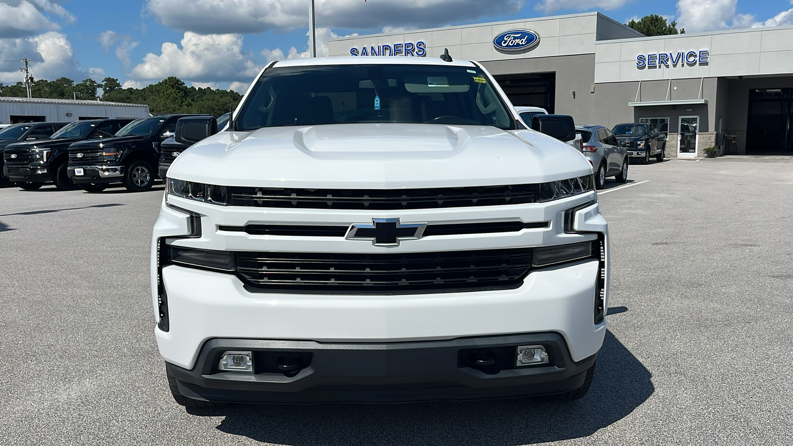 2020 Chevrolet Silverado 1500 RST 2