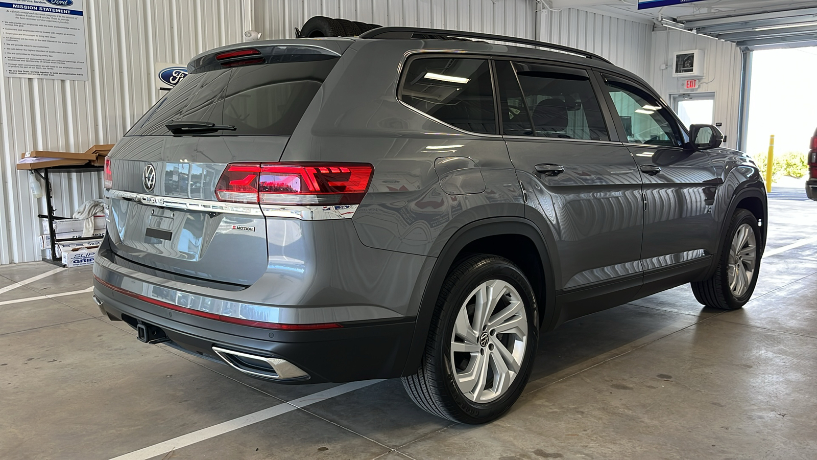 2022 Volkswagen Atlas 3.6L V6 SE w/Technology 29