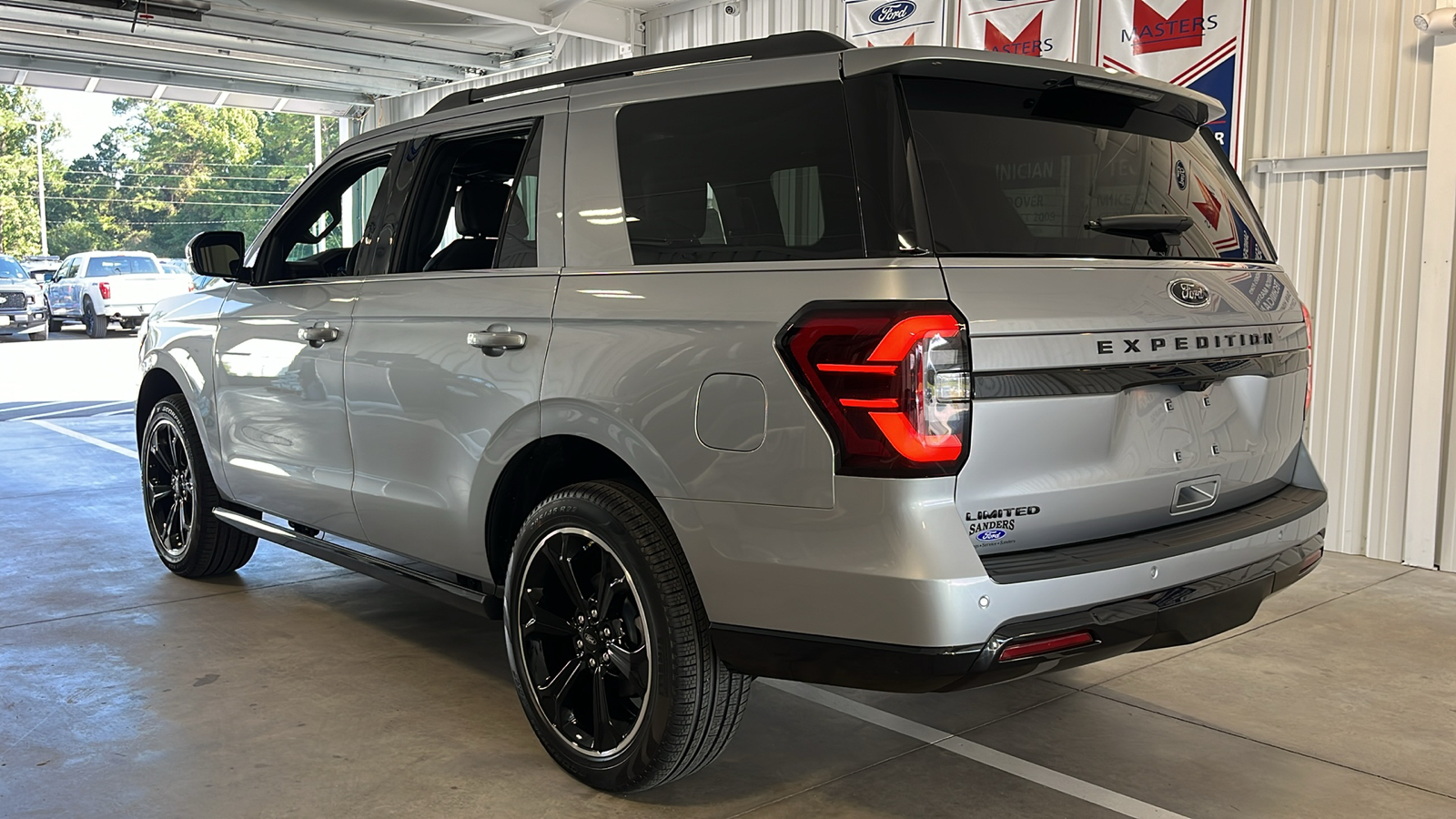 2024 Ford Expedition Limited 24