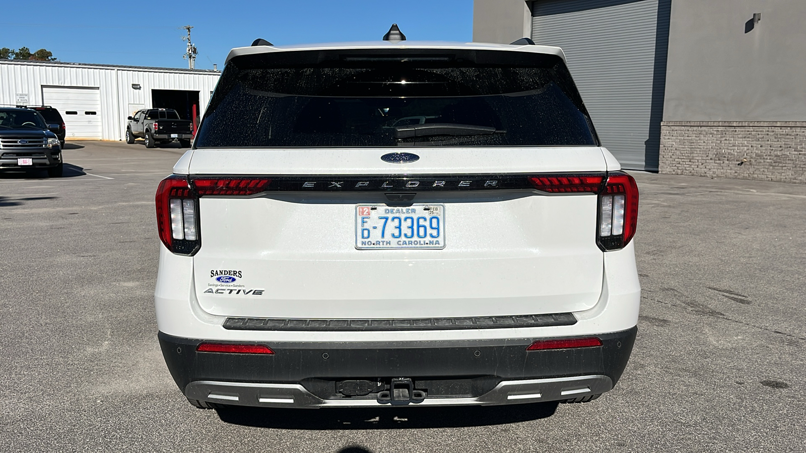 2025 Ford Explorer Active 23