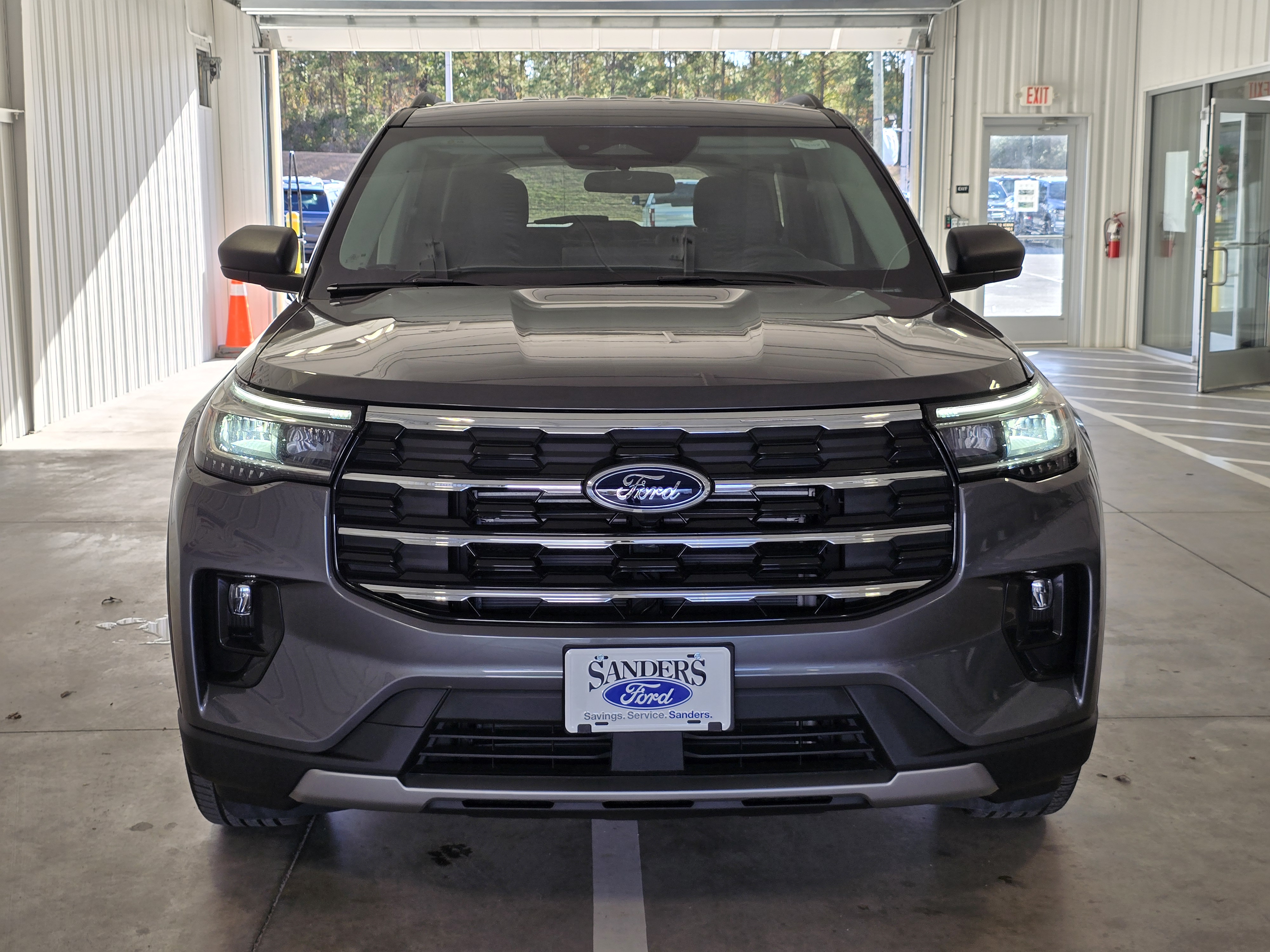 2025 Ford Explorer Active 2