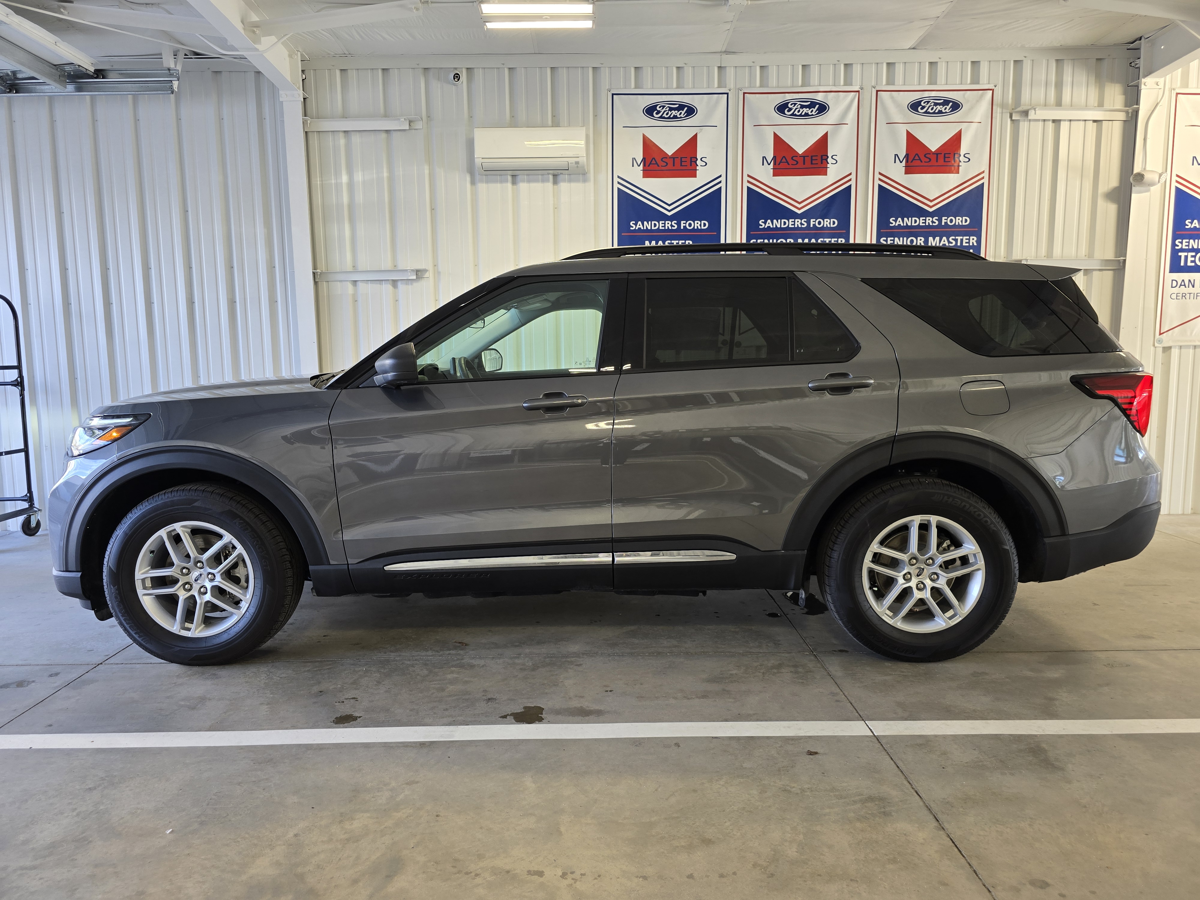 2025 Ford Explorer Active 4