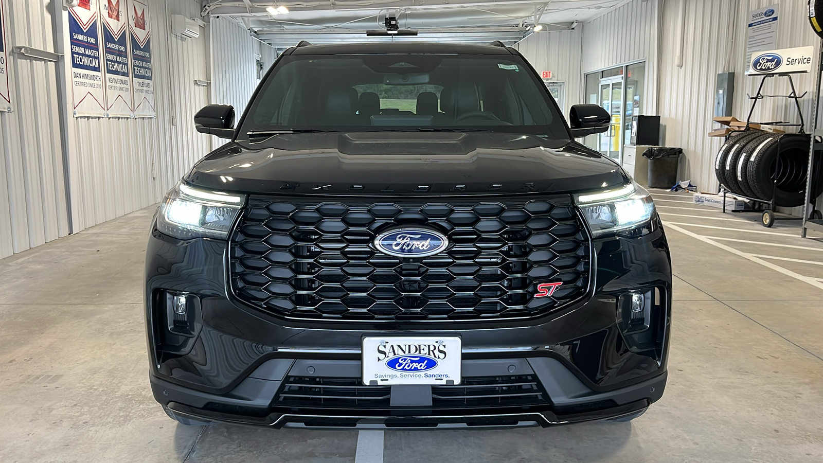 2025 Ford Explorer ST 2