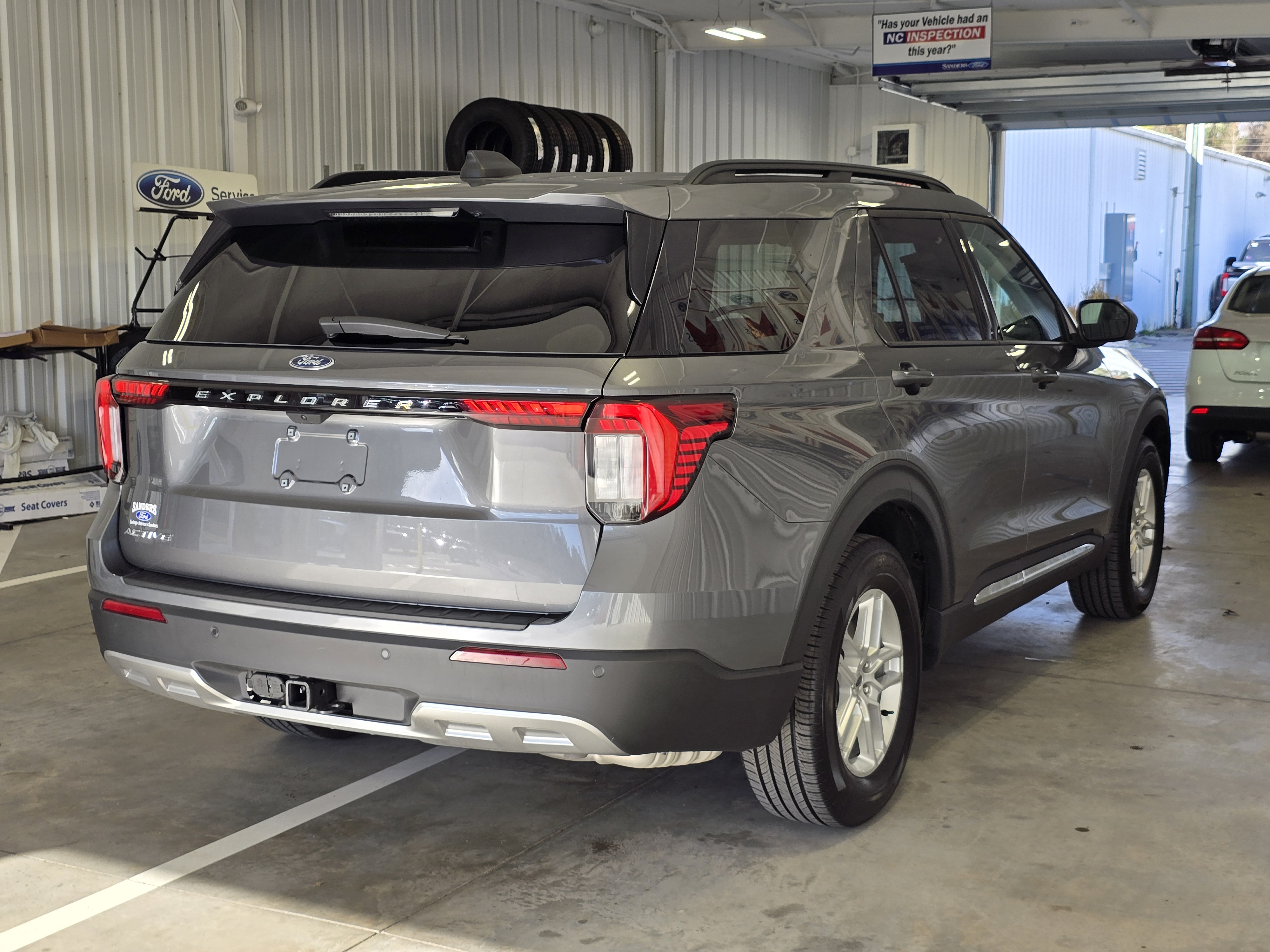 2025 Ford Explorer Active 7