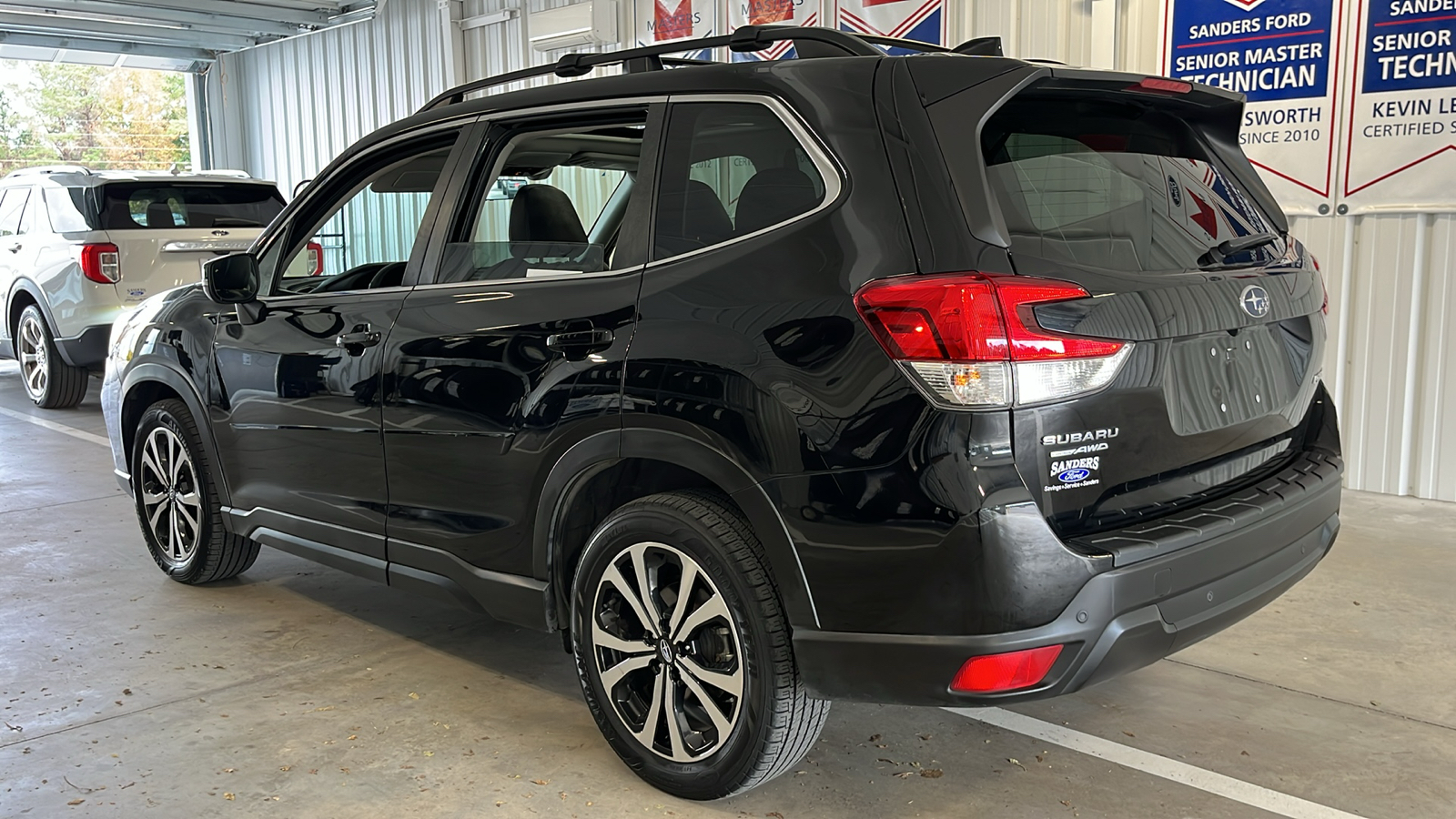 2021 Subaru Forester Limited 24