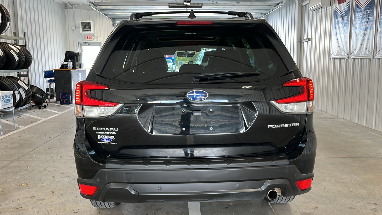 2021 Subaru Forester Limited 25