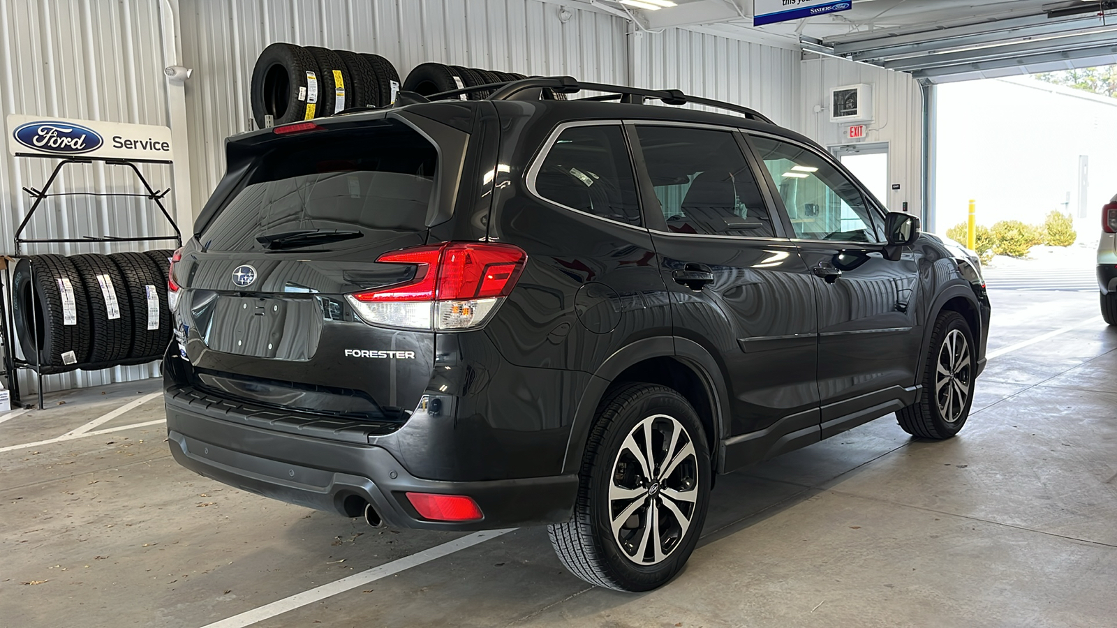 2021 Subaru Forester Limited 28