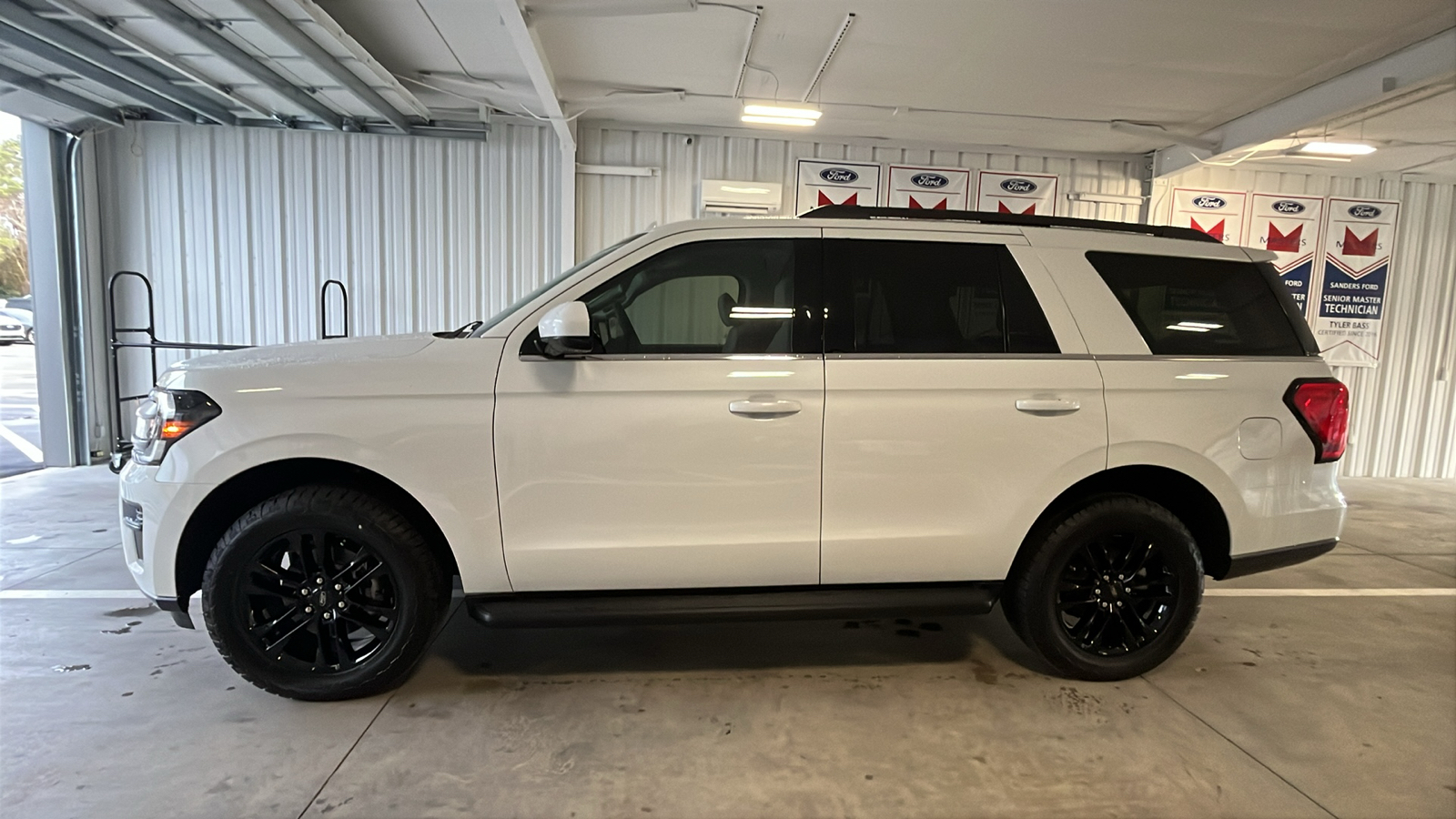 2024 Ford Expedition XLT 4