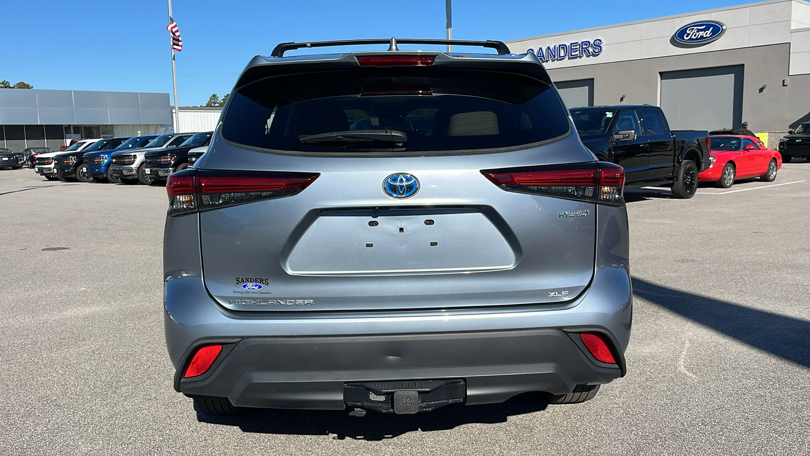 2021 Toyota Highlander Hybrid XLE 24