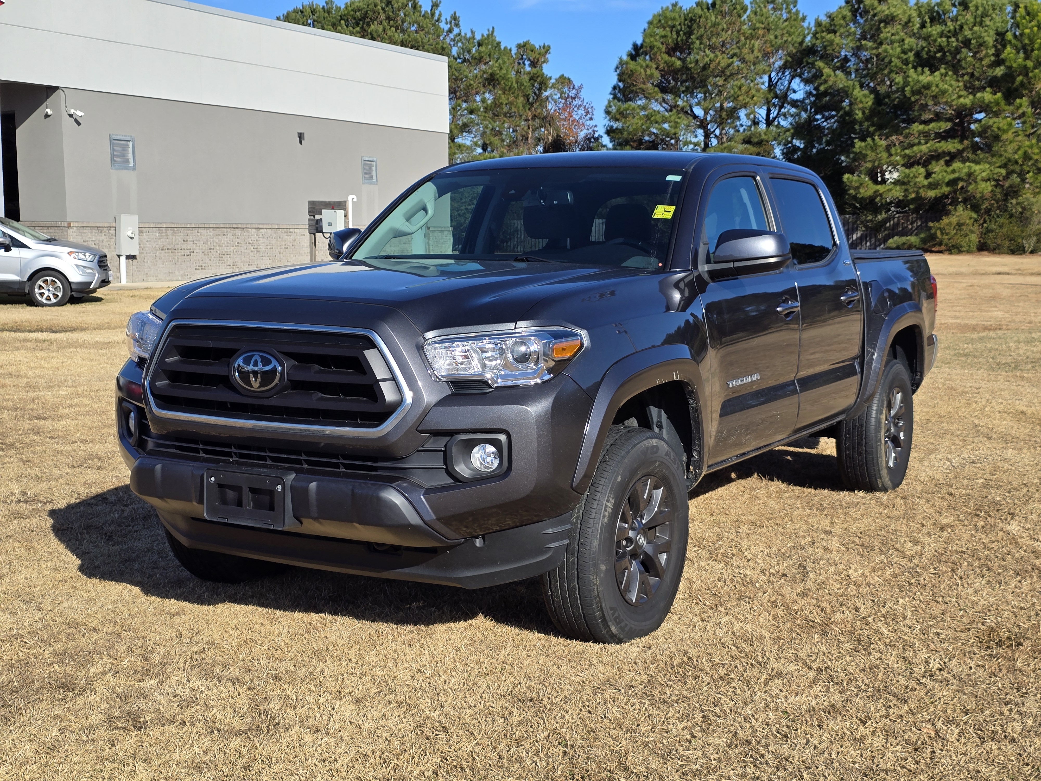 2022 Toyota Tacoma 4WD  3