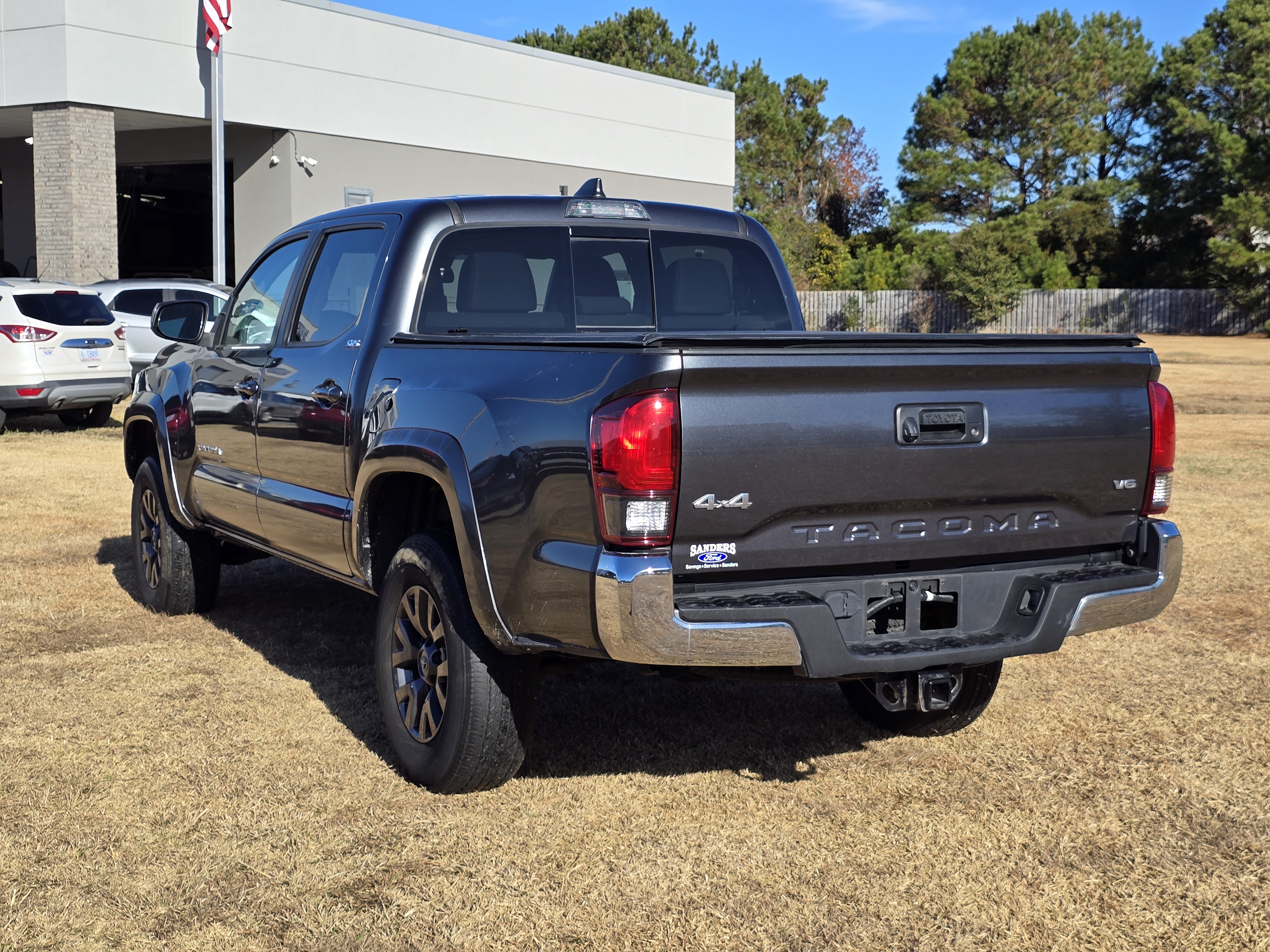 2022 Toyota Tacoma 4WD  5