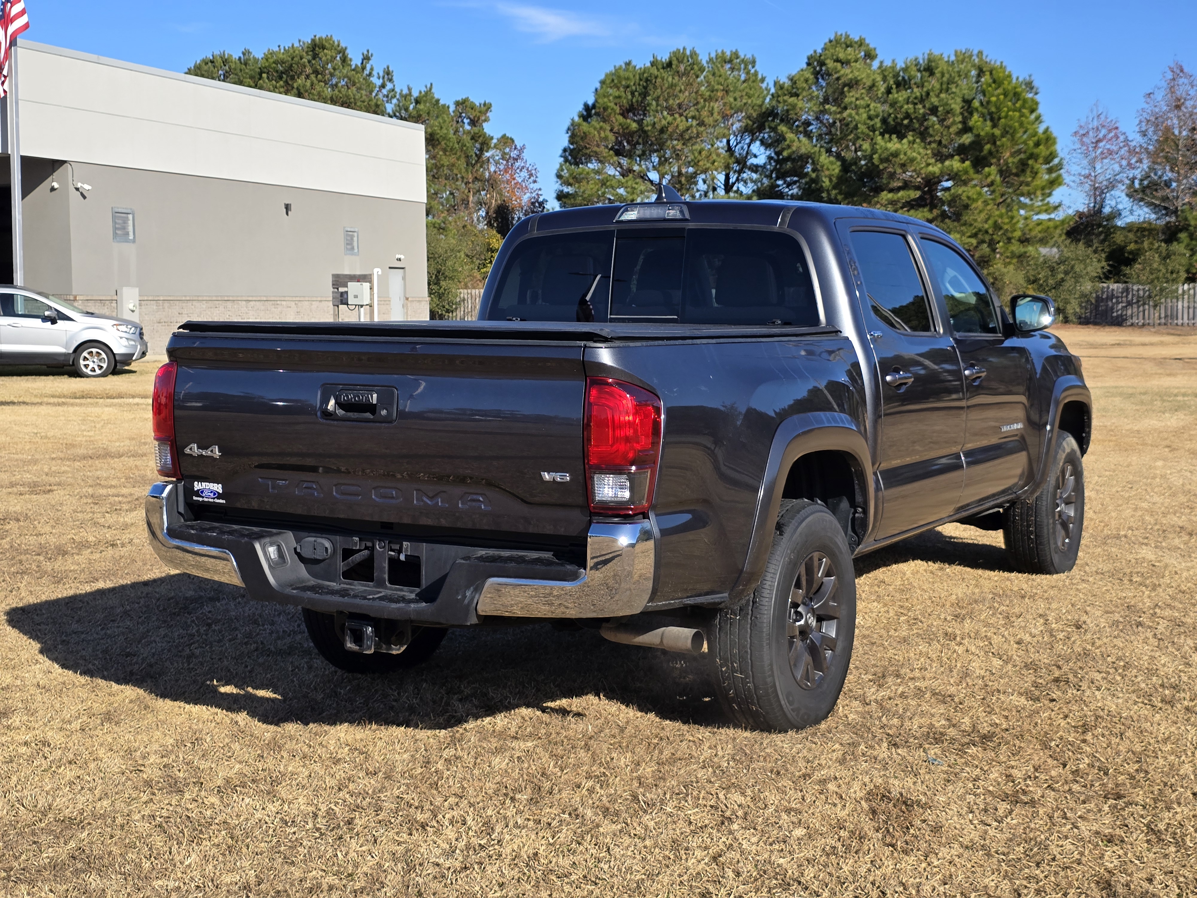 2022 Toyota Tacoma 4WD  7