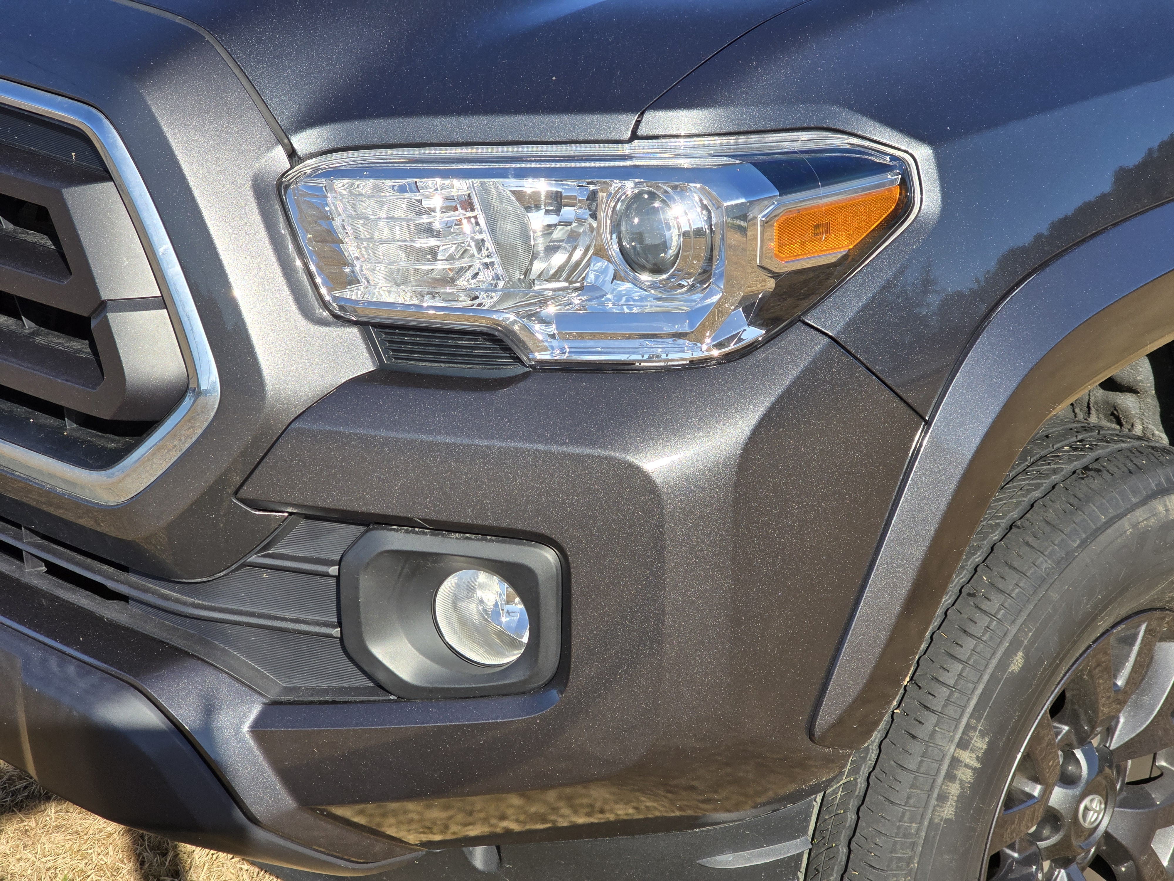 2022 Toyota Tacoma 4WD  8