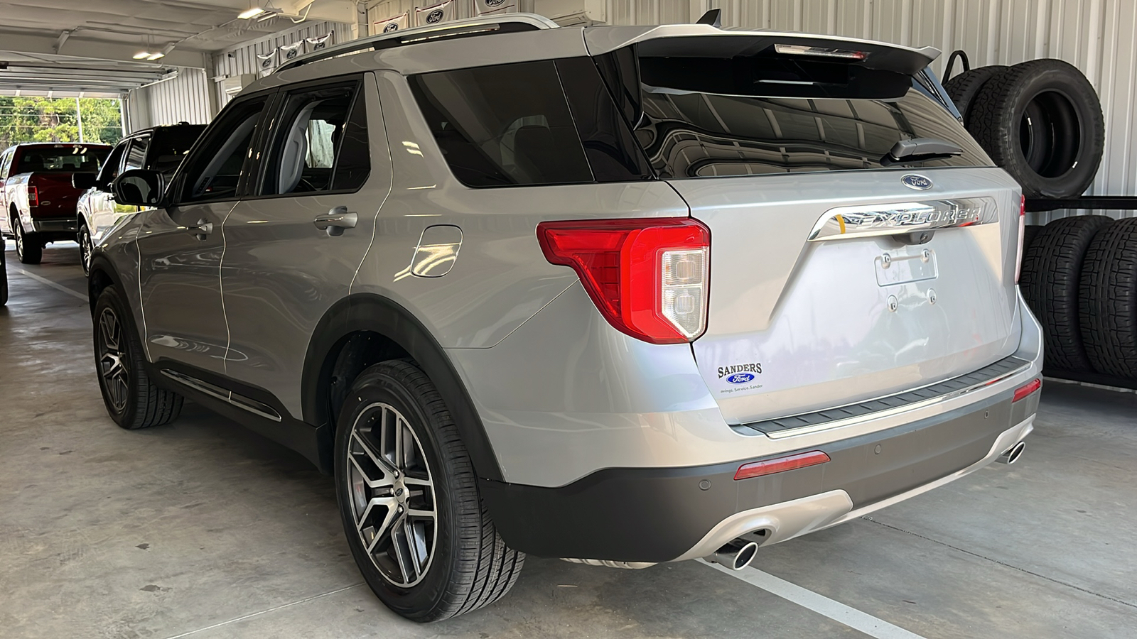 2021 Ford Explorer Limited 24