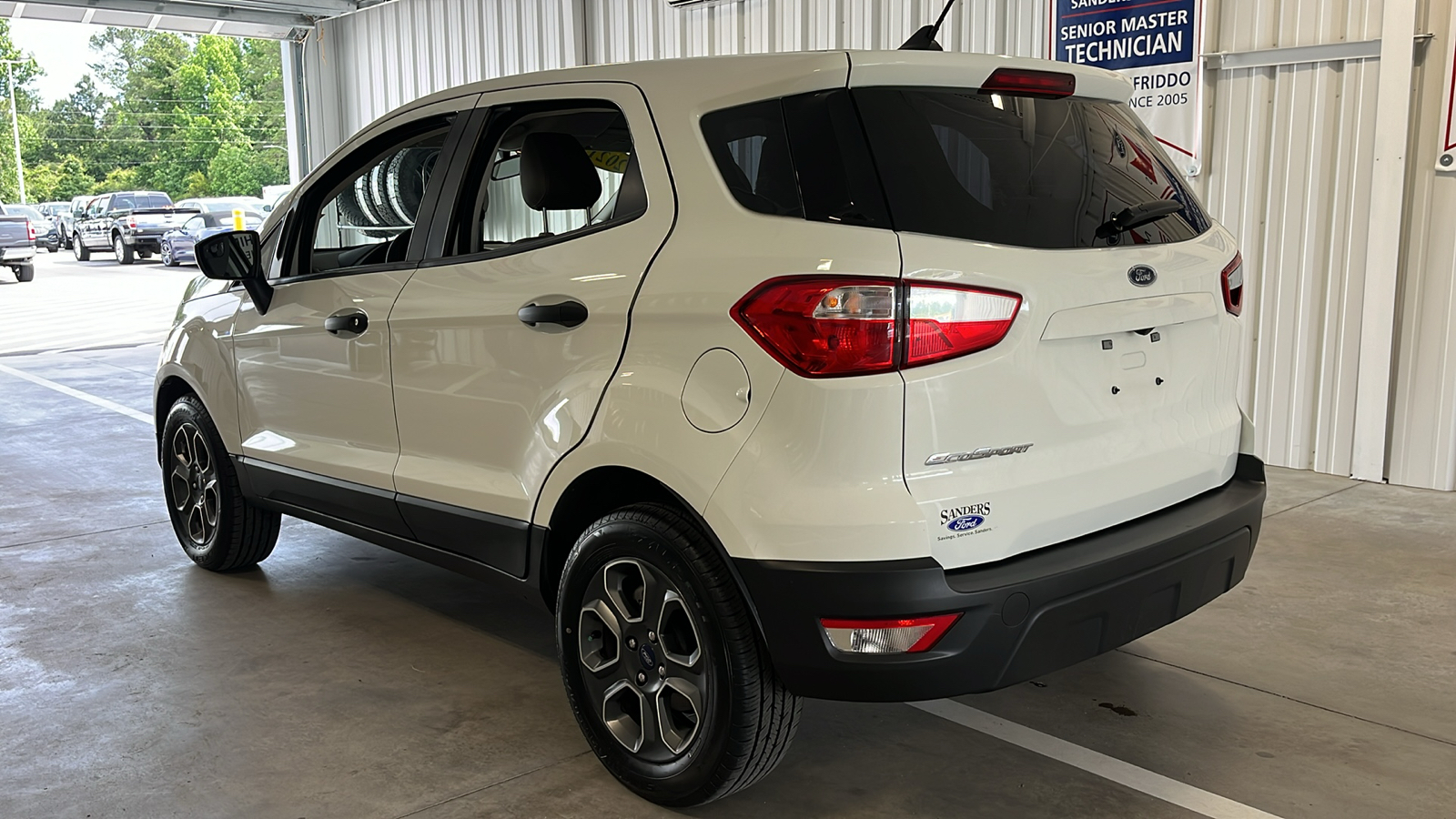 2021 Ford EcoSport S 21