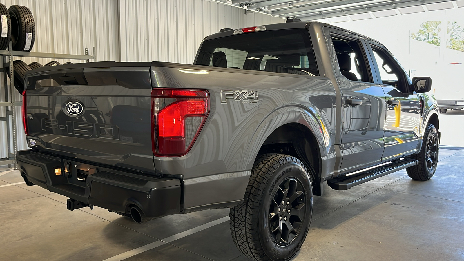 2024 Ford F-150 STX 24