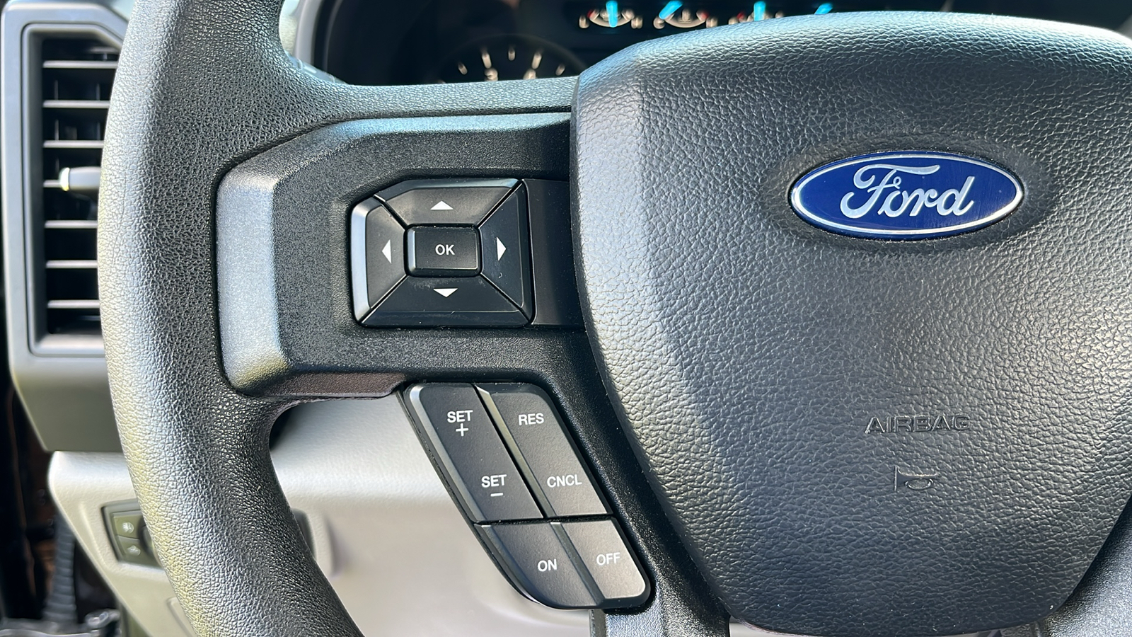 2019 Ford F-150  10