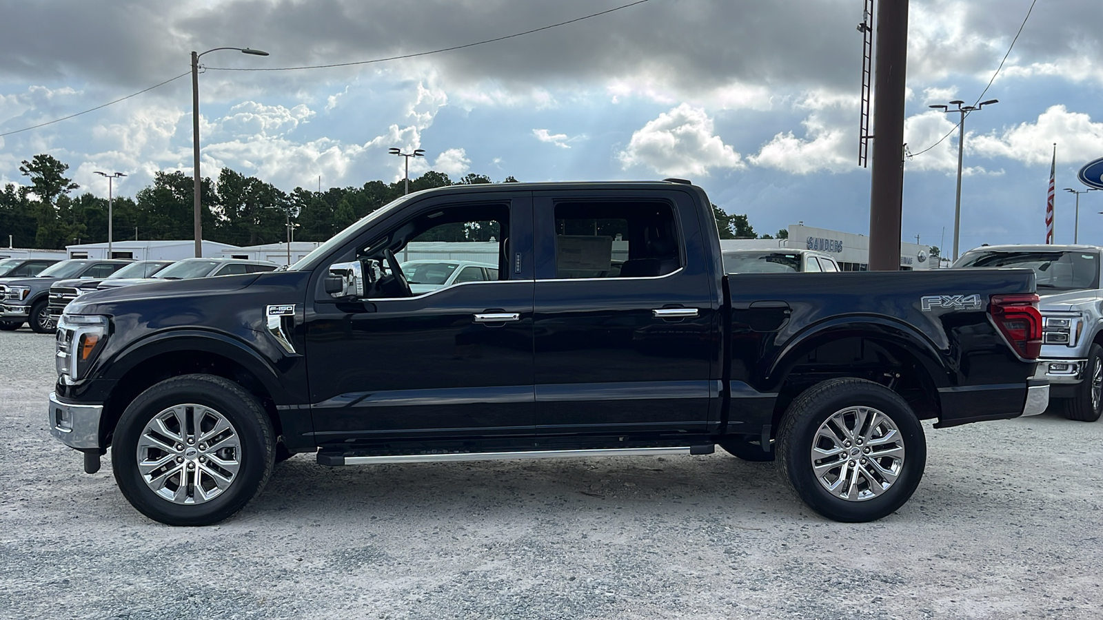 2024 Ford F-150 LARIAT 4