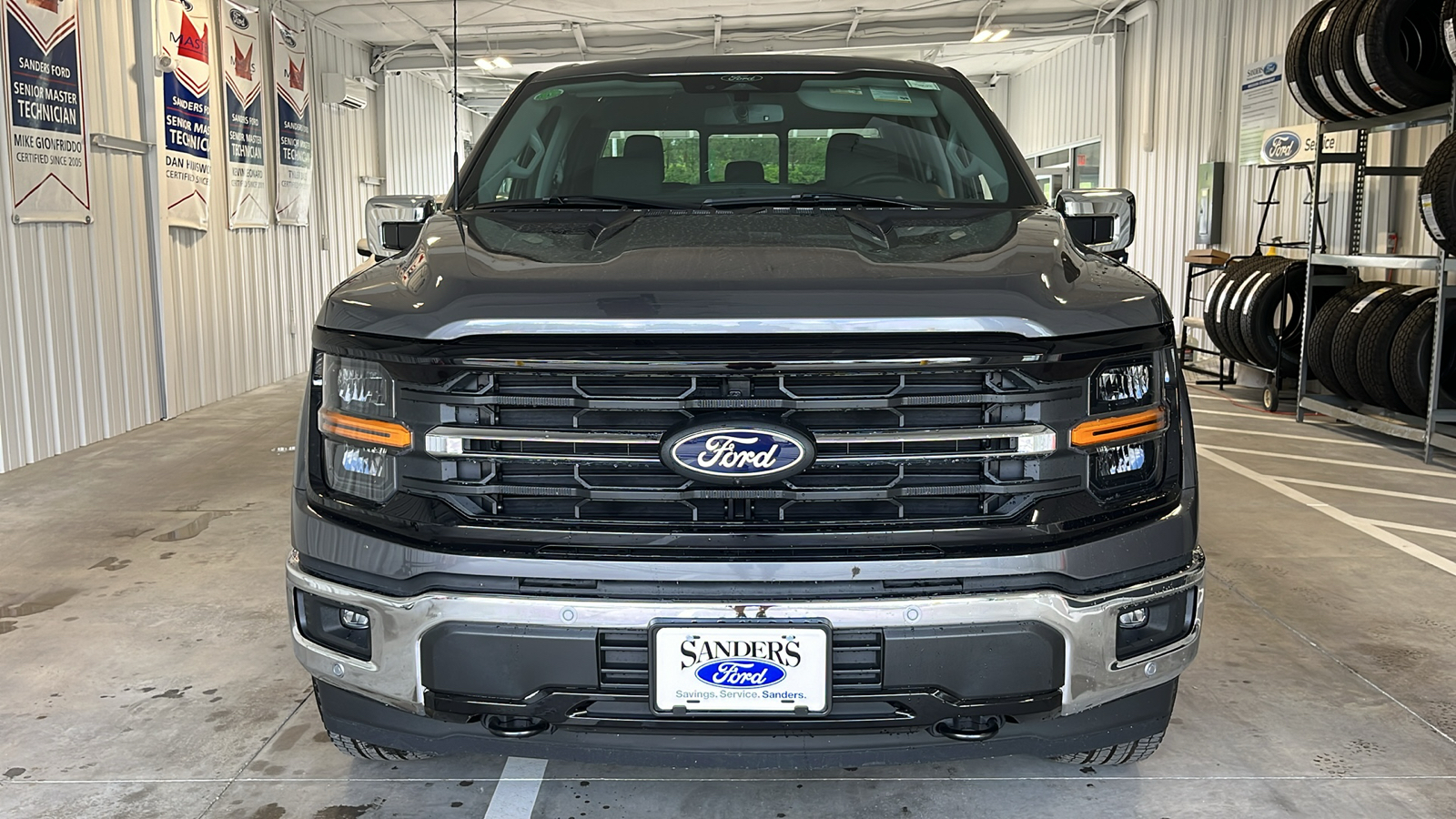 2024 Ford F-150 XLT 2