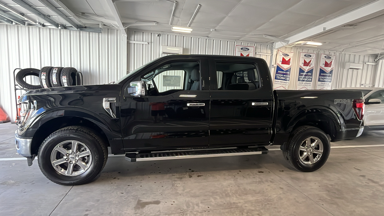 2024 Ford F-150 XLT 4