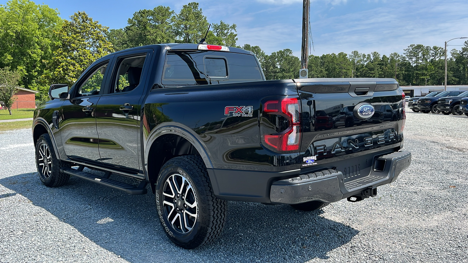 2024 Ford Ranger LARIAT 21