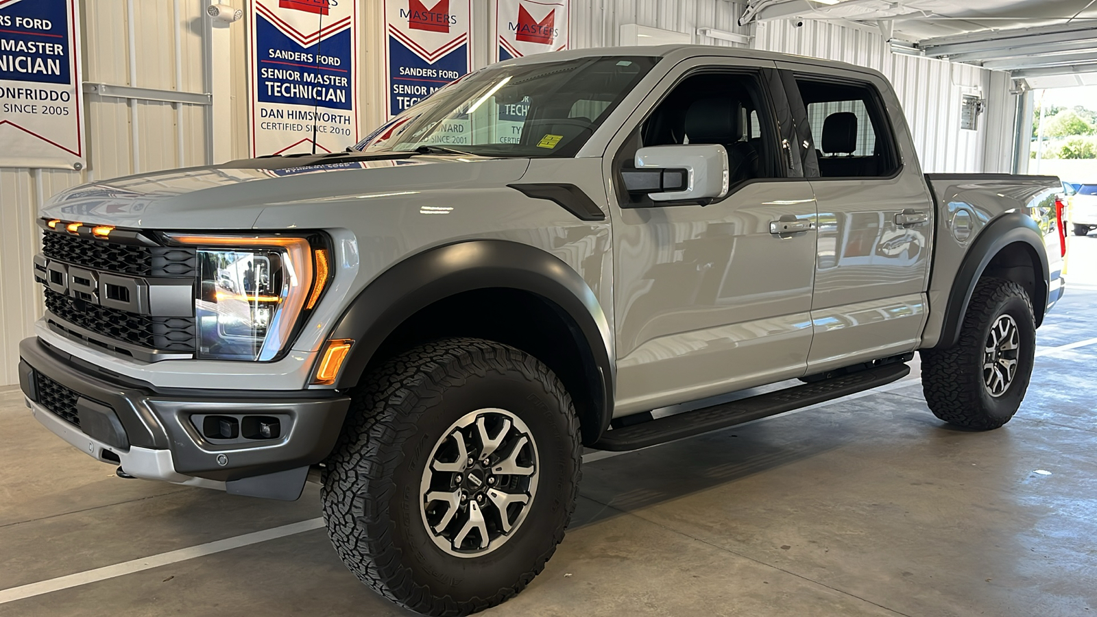 2023 Ford F-150 Raptor 3