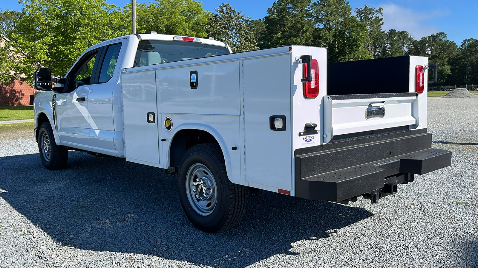 2024 Ford Super Duty F-250 SRW XL 24