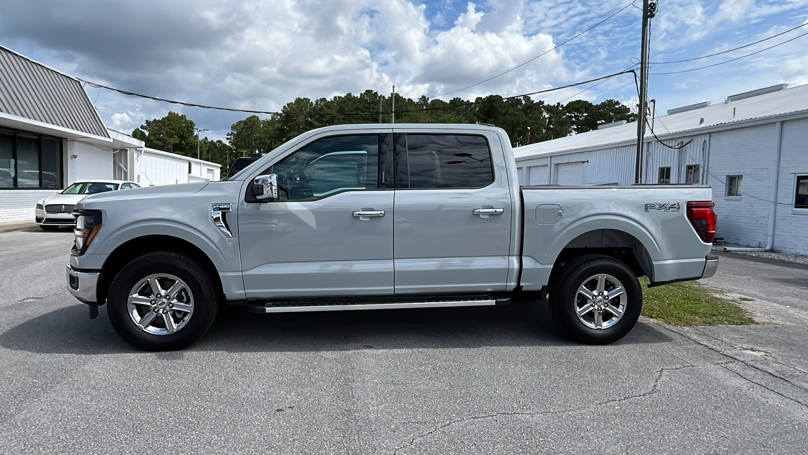 2024 Ford F-150 XLT 4