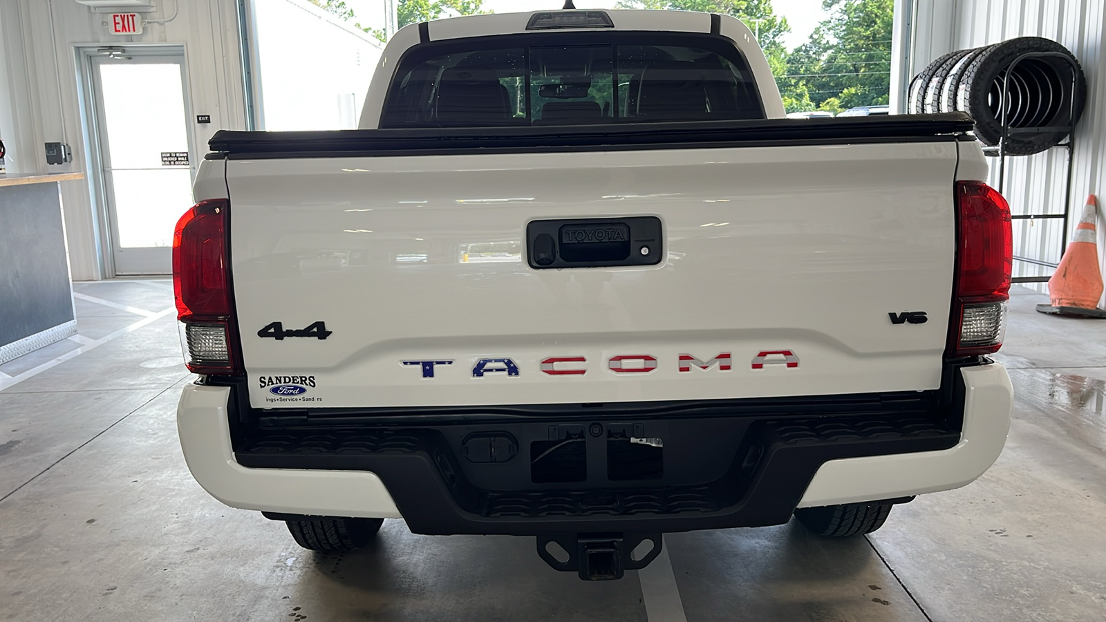 2023 Toyota Tacoma 4WD  23