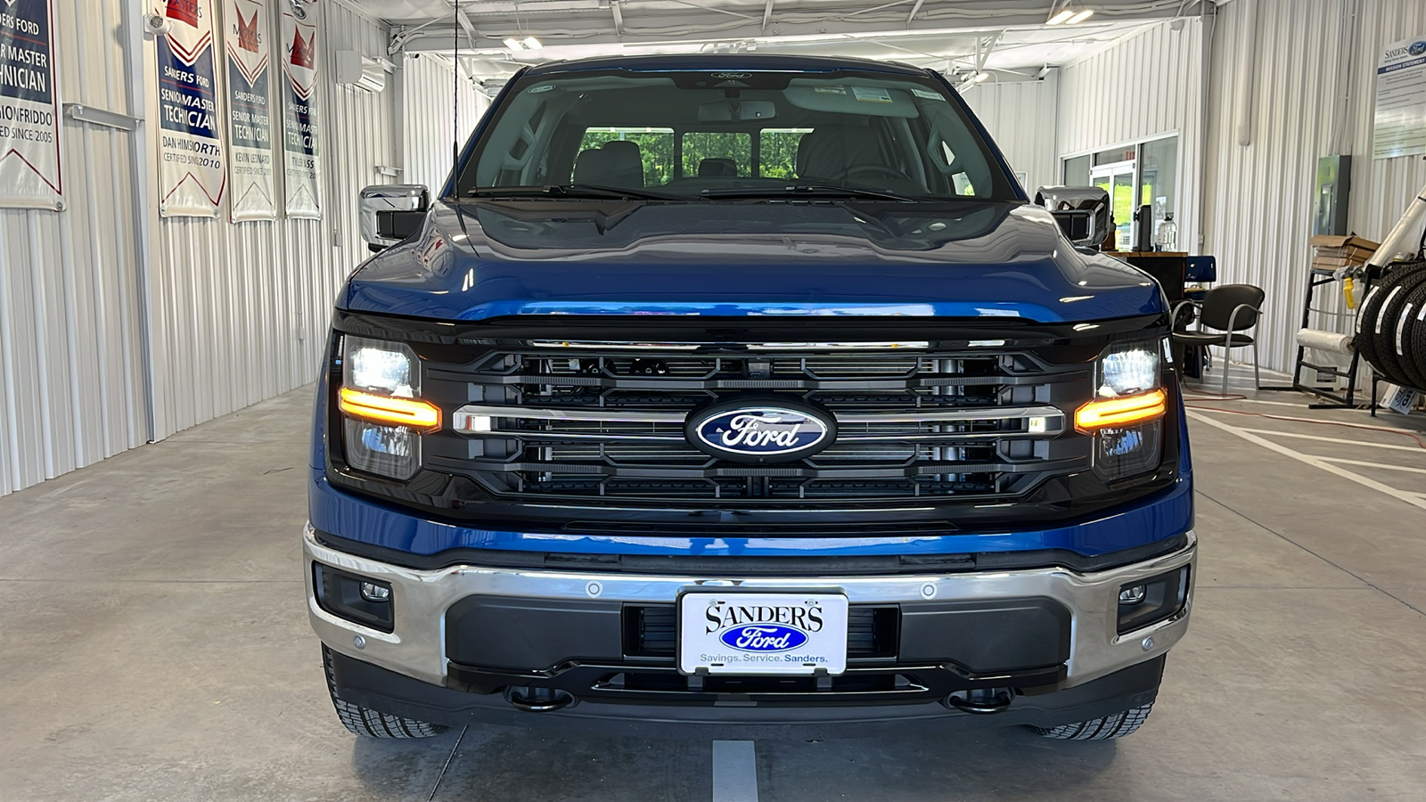 2024 Ford F-150 XLT 2